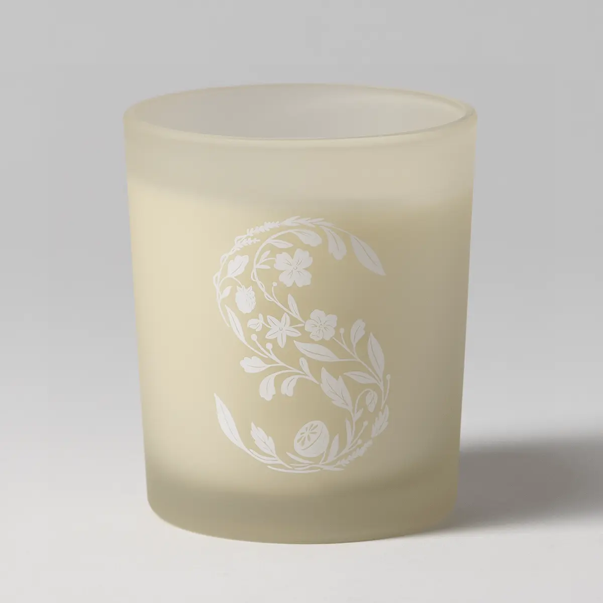 Cozy Vanilla Scented Candle - Image 2
